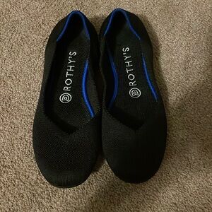 Rothy’s round toe black size 7.5